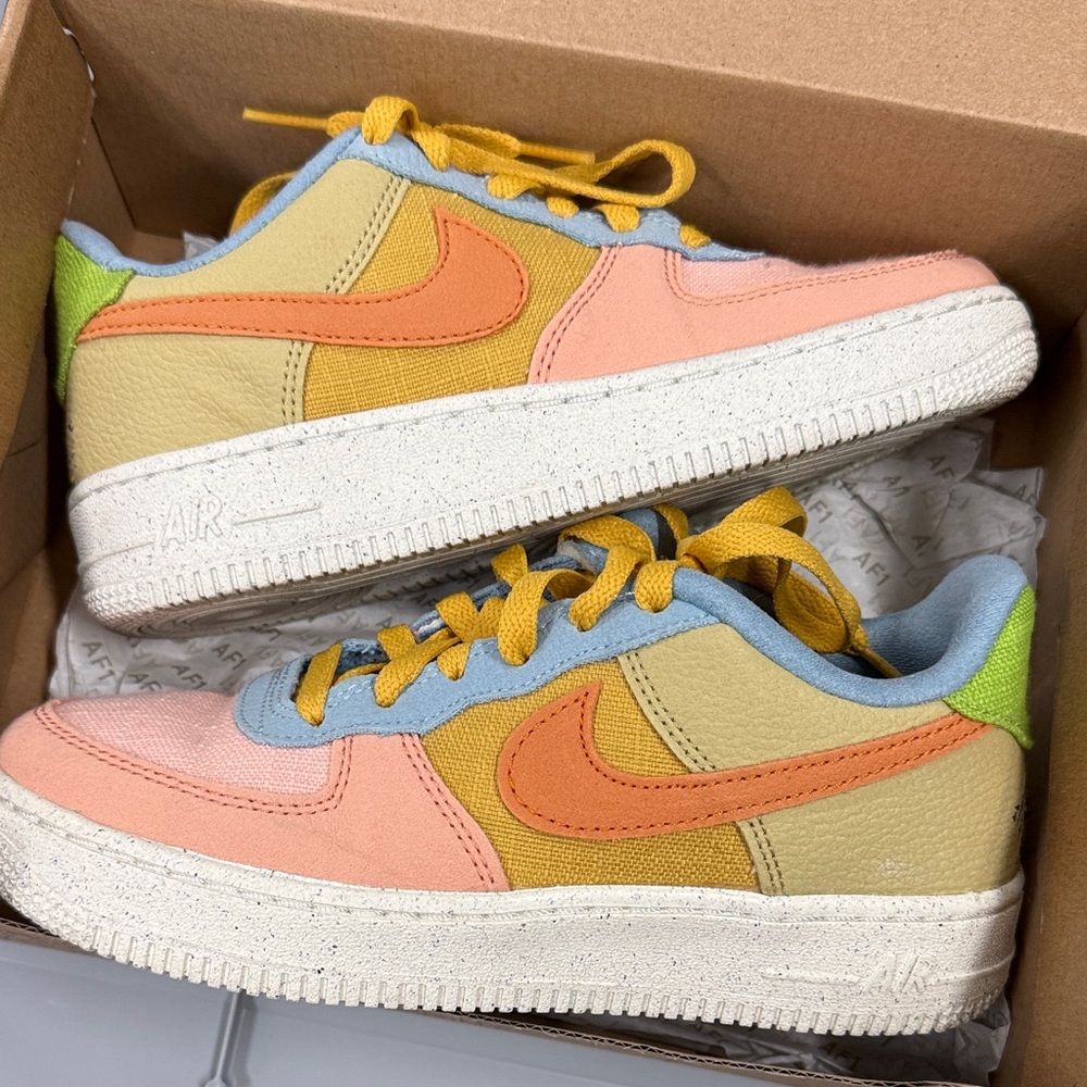 NikeAF1 Tropical Edition